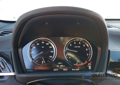 2018 BMW X1 xDrive28I z USA, uszkodzony, nr VIN WBXHT3C39J5L31376